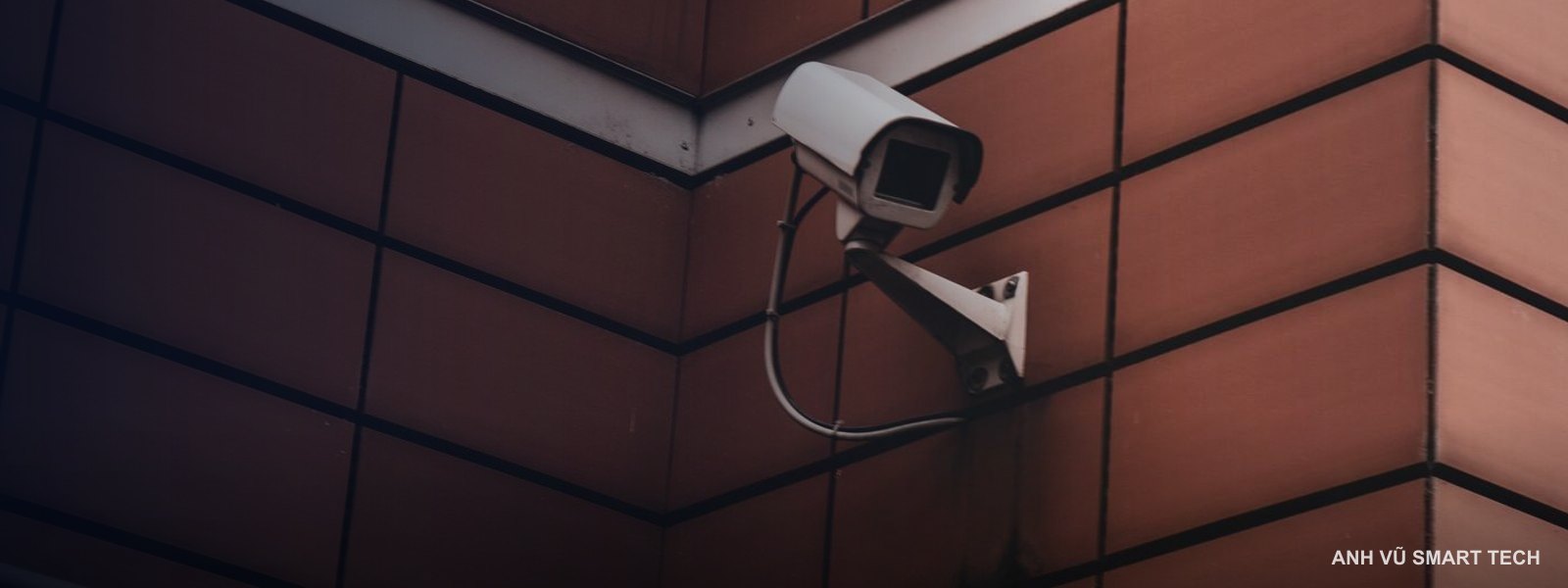 Camera giám sát chính hãng